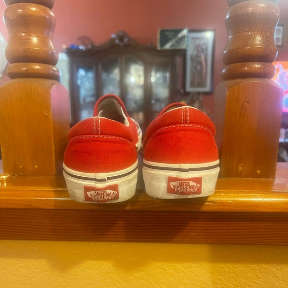 VANS - Picture 5 of 9